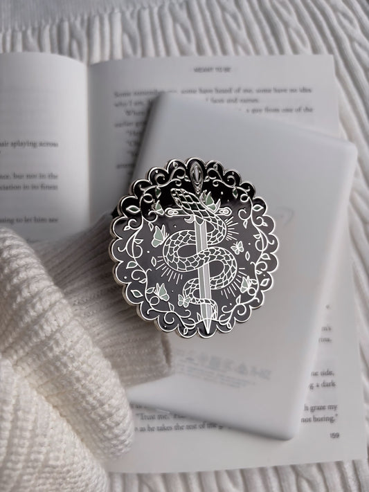 Silver Serpent E-Reader Grip