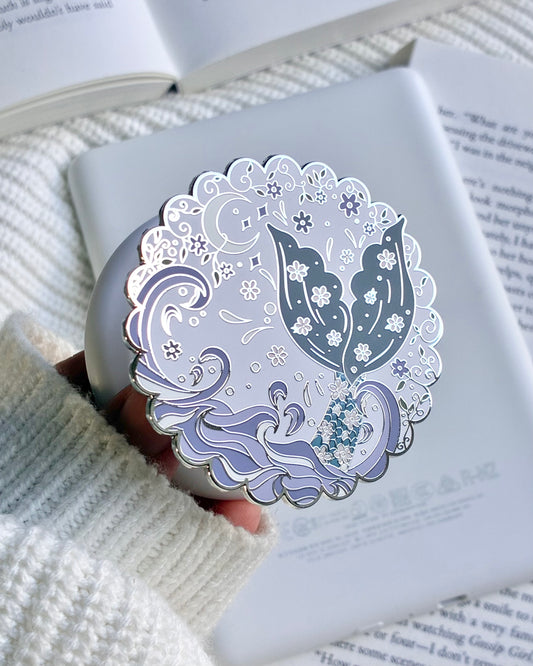 Silver Seabloom E-Reader Grip