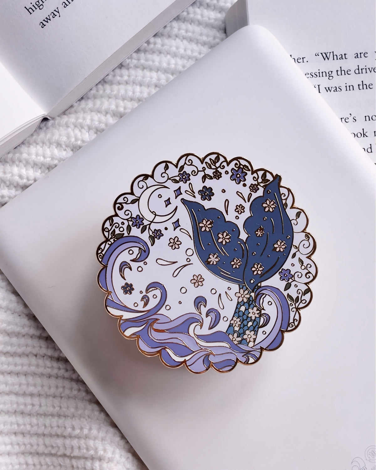 Mermaid Seabloom E-Reader Grip
