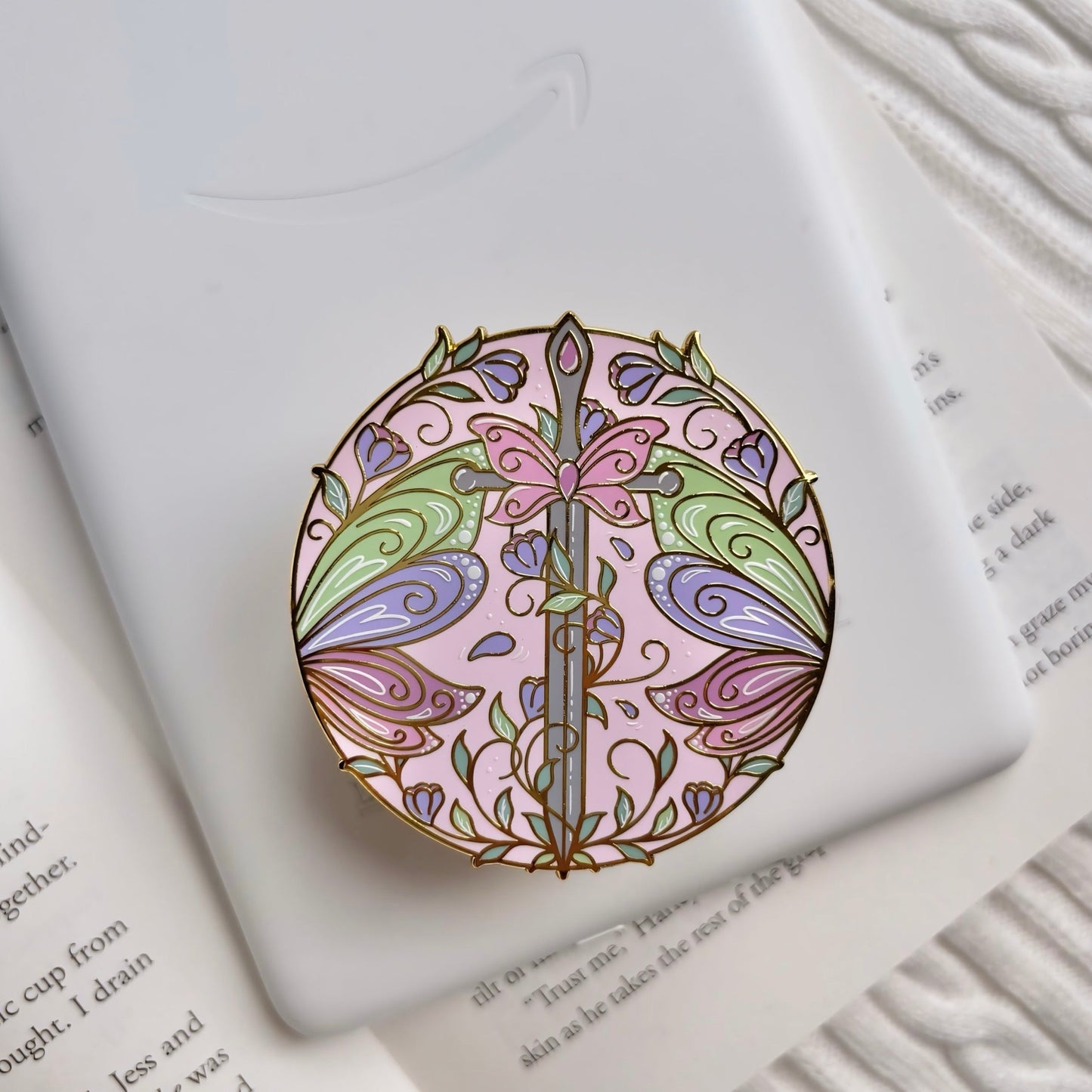 Oopsie Damaged Fairy Realm E-Reader Grip