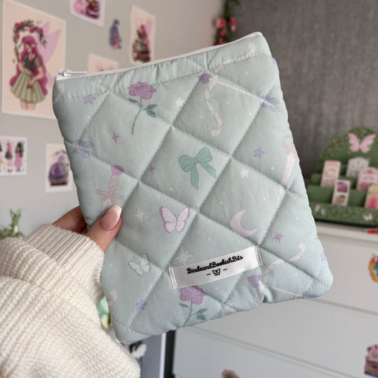 Mint Fantasy E-Reader Sleeve