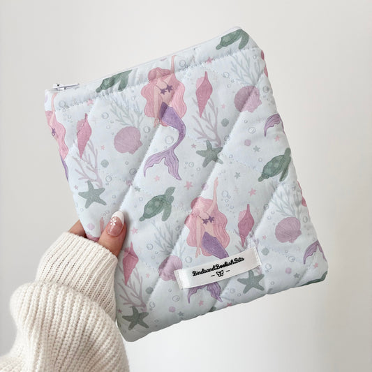 Ocean Mermaids E-Reader Sleeve