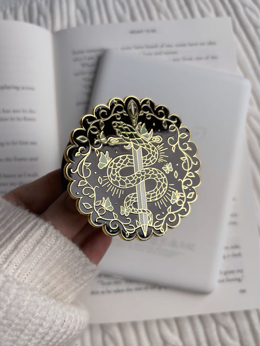 Gold Serpent E-Reader Grip